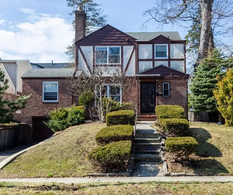 85-32 213TH Street Hollis Hills NY 11427