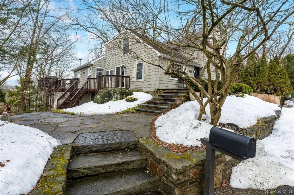 84 Hemlock Road South Salem NY 10590