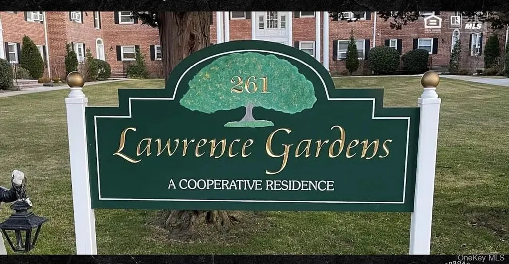 261 Central Avenue Lawrence NY 11559
