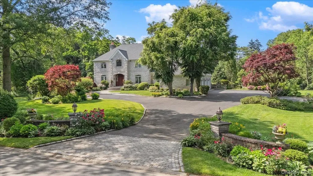 10 Overbrook Lane Old Brookville NY 11545