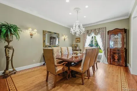 10 Overbrook Lane Old Brookville NY 11545