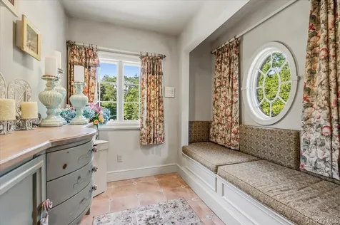10 Overbrook Lane Old Brookville NY 11545