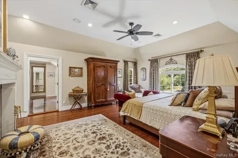 10 Overbrook Lane Old Brookville NY 11545