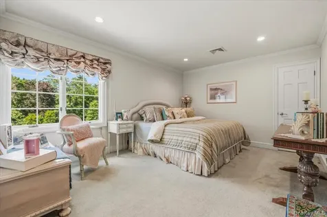 10 Overbrook Lane Old Brookville NY 11545
