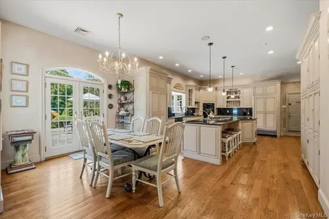 10 Overbrook Lane Old Brookville NY 11545