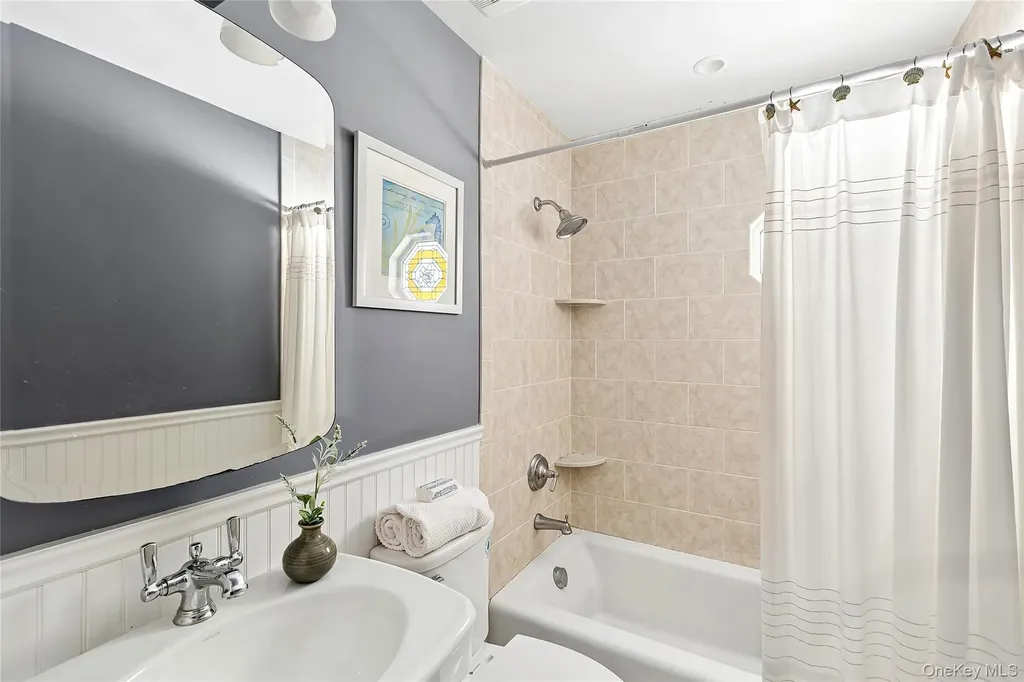 61 Rogers Avenue Westhampton Beach NY 11978