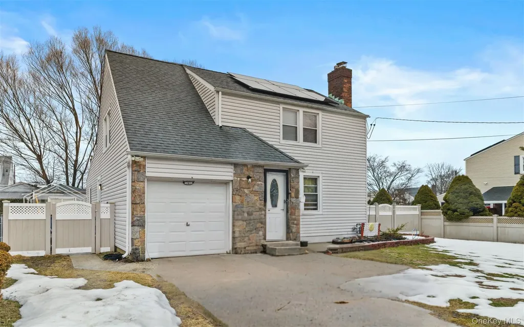 2933 Tulip Avenue Baldwin NY 11510