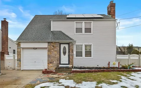 2933 Tulip Avenue Baldwin NY 11510