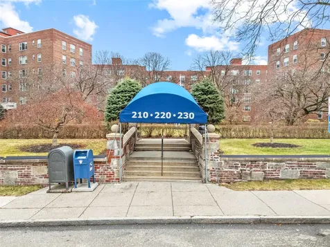 230 Pelham Road New Rochelle NY 10805