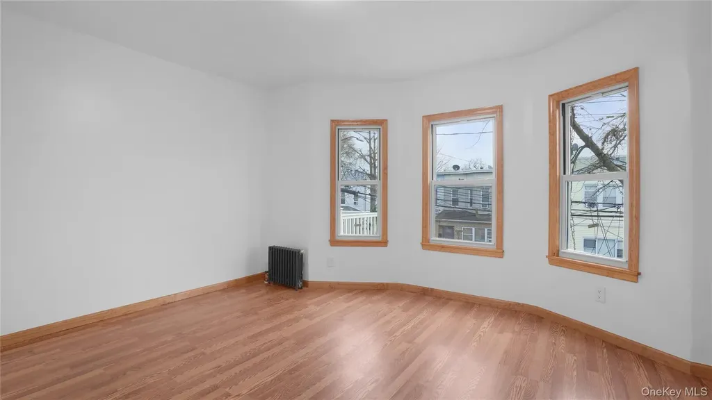 80-17 88th Road Woodhaven NY 11421