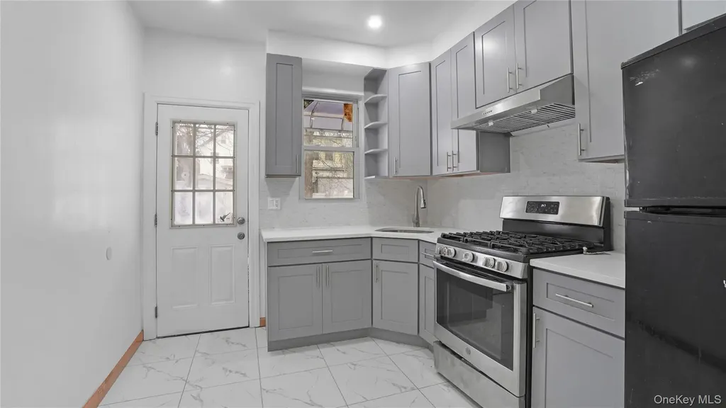 80-17 88th Road Woodhaven NY 11421