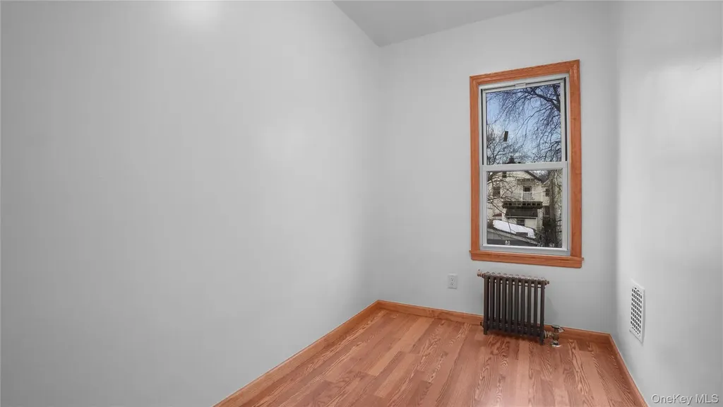 80-17 88th Road Woodhaven NY 11421