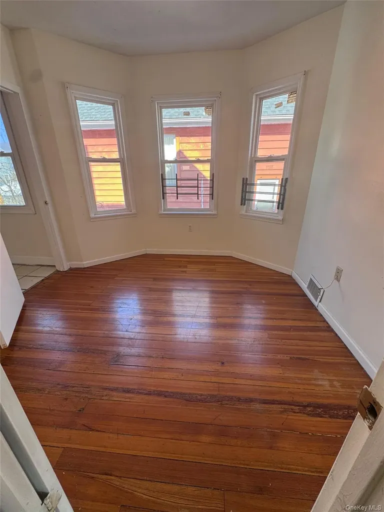 4 Gray Street Poughkeepsie NY 12603