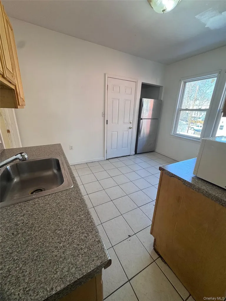 4 Gray Street Poughkeepsie NY 12603