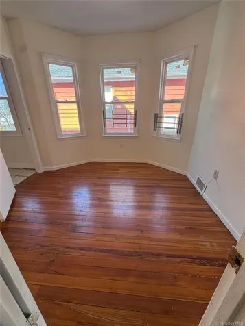 4 Gray Street Poughkeepsie NY 12603