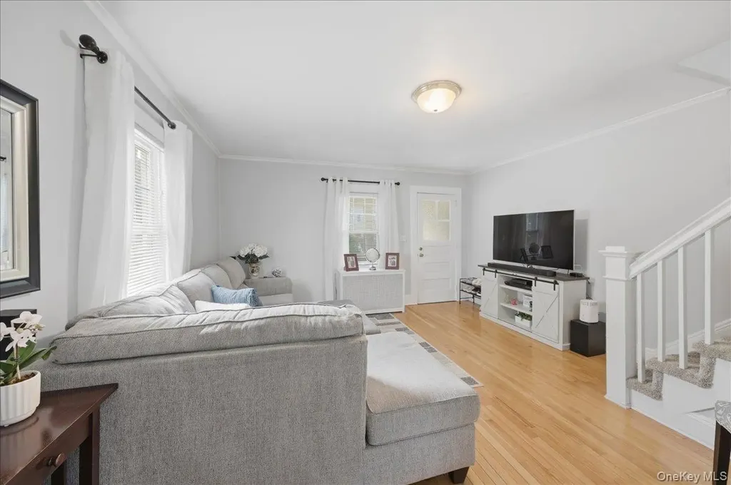 490 Carol Place Pelham NY 10803