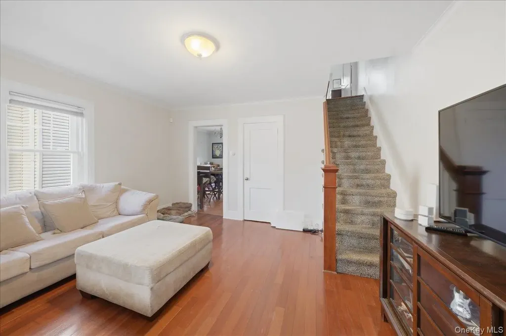 490 Carol Place Pelham NY 10803