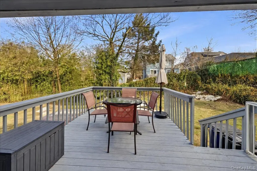 490 Carol Place Pelham NY 10803