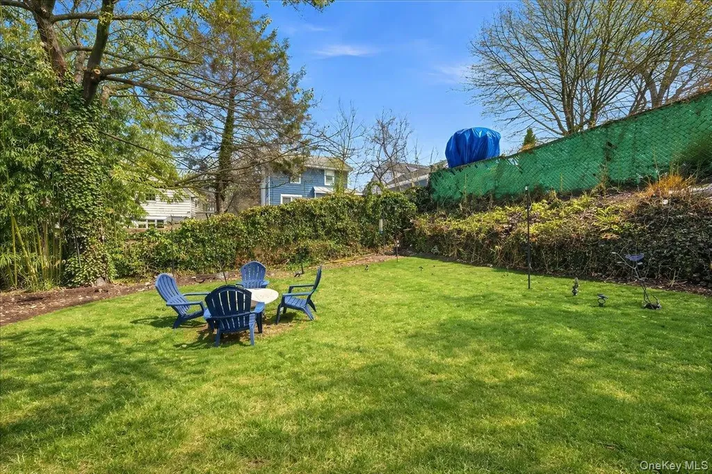 490 Carol Place Pelham NY 10803