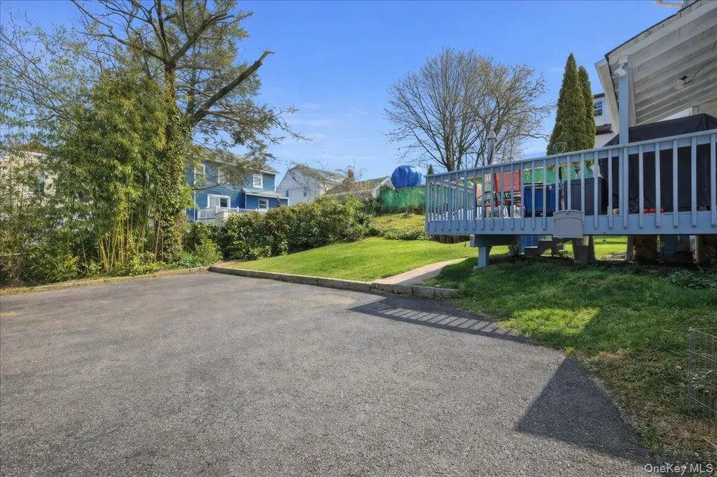 490 Carol Place Pelham NY 10803