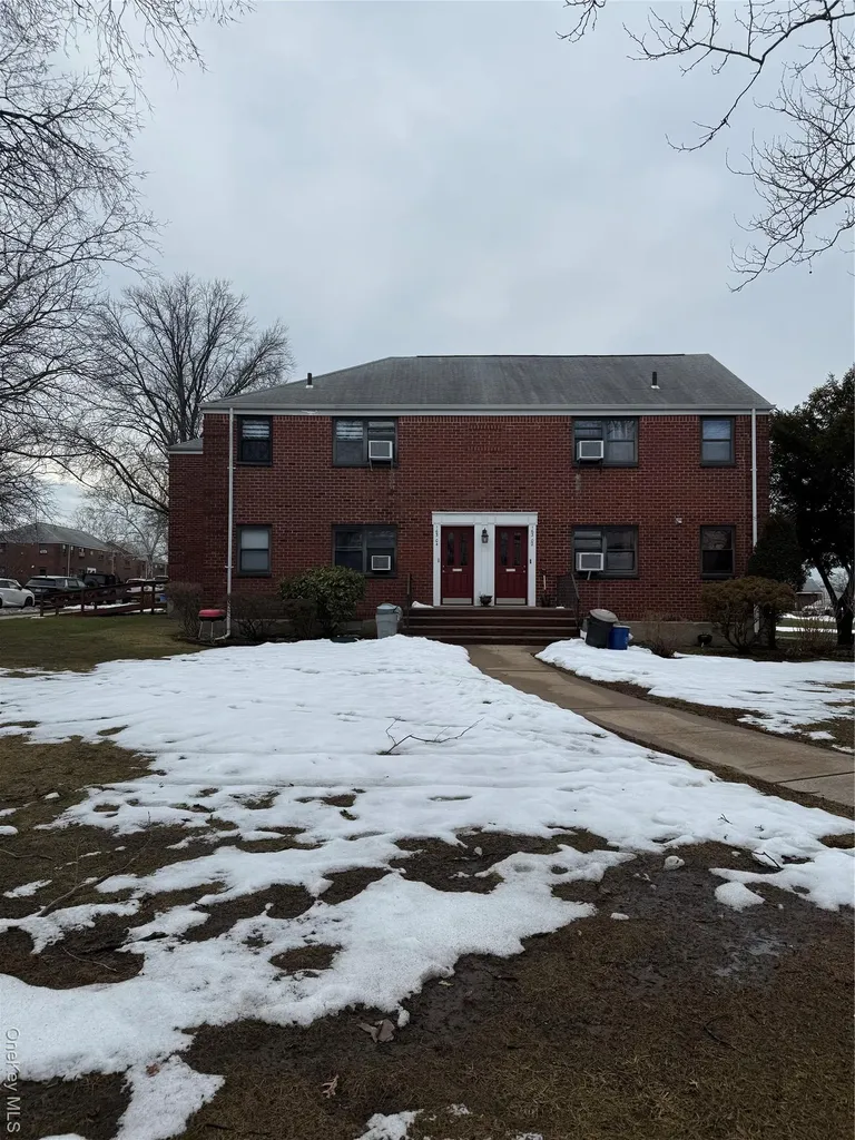 163-04 17th Avenue Whitestone NY 11357