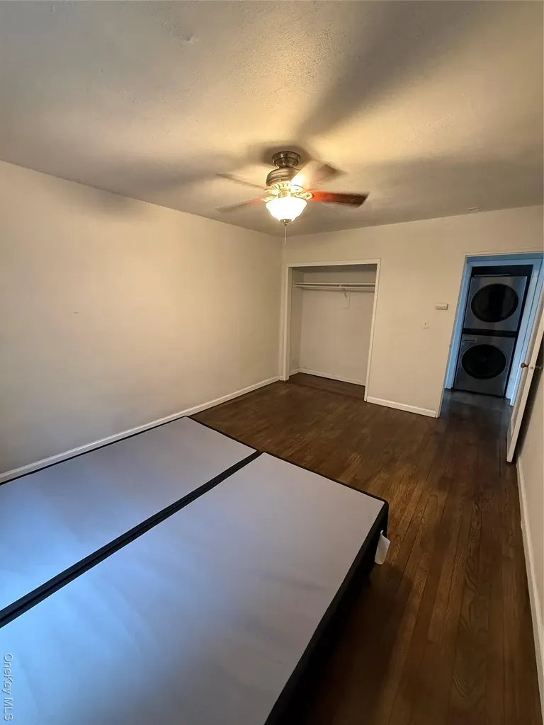 163-04 17th Avenue Whitestone NY 11357