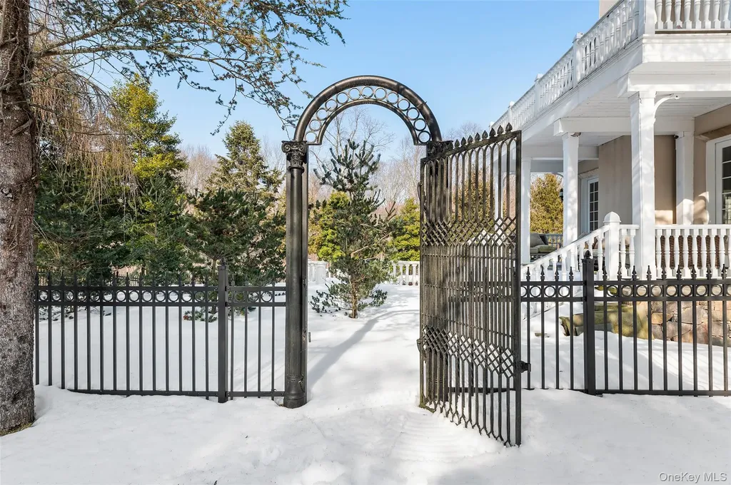 4 Cowdray Park Drive Armonk NY 10504