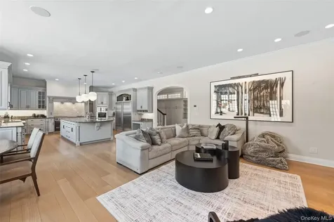 4 Cowdray Park Drive Armonk NY 10504