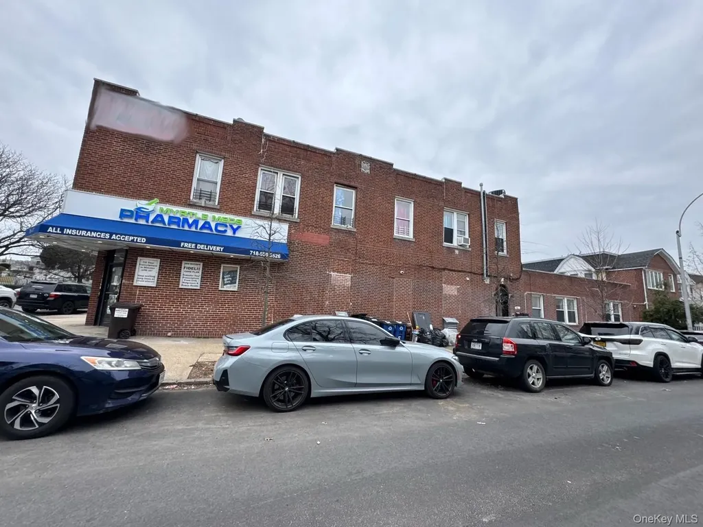 7617 Myrtle Avenue Glendale NY 11385