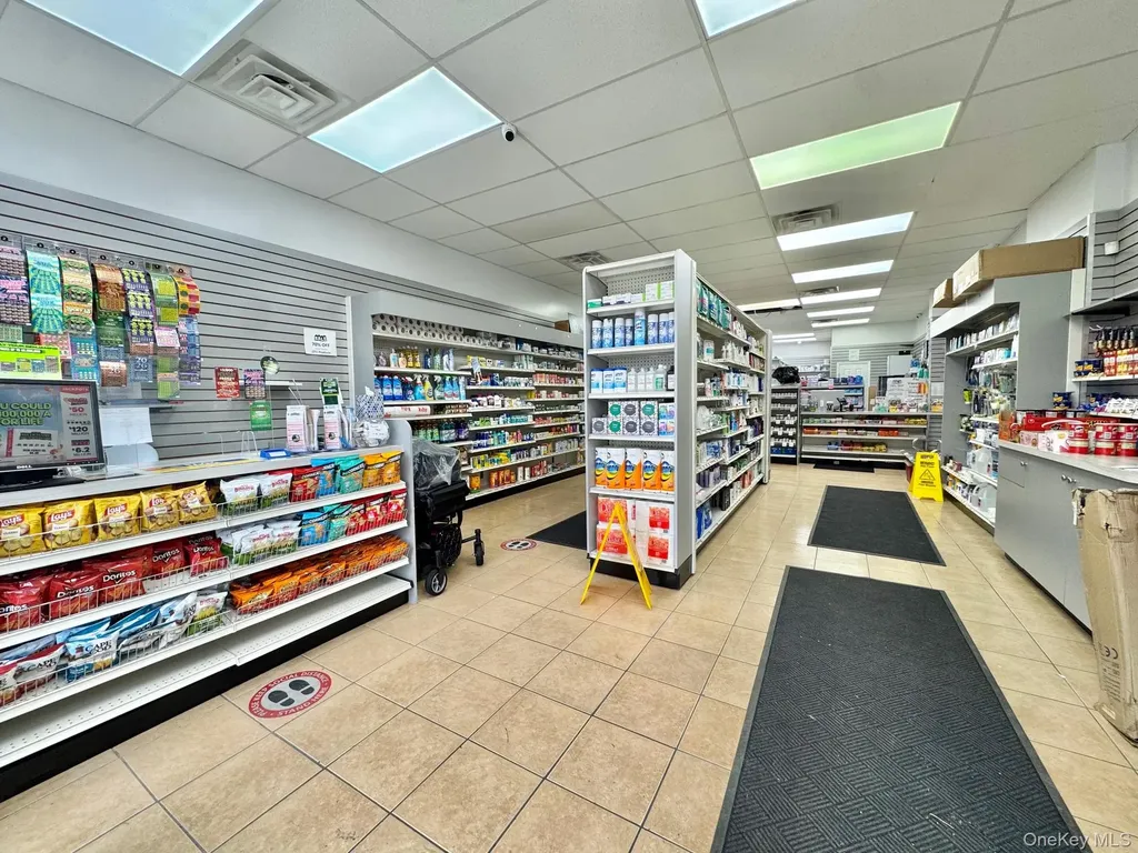 7617 Myrtle Avenue Glendale NY 11385