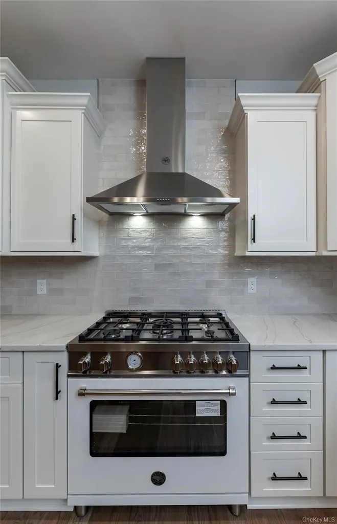 352 Holt Drive Pearl River NY 10965