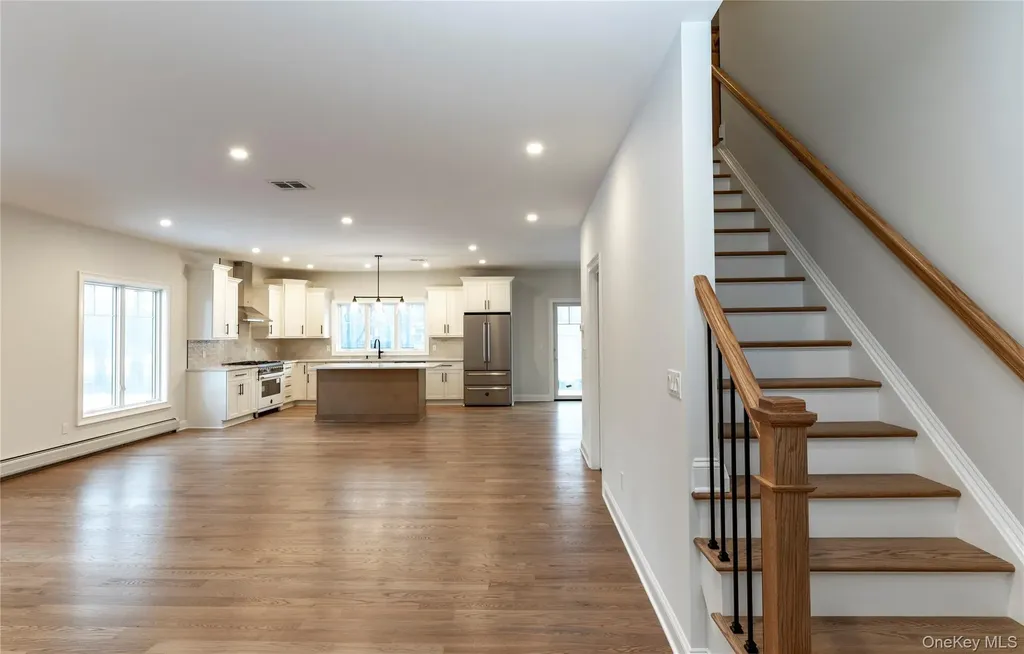 352 Holt Drive Pearl River NY 10965