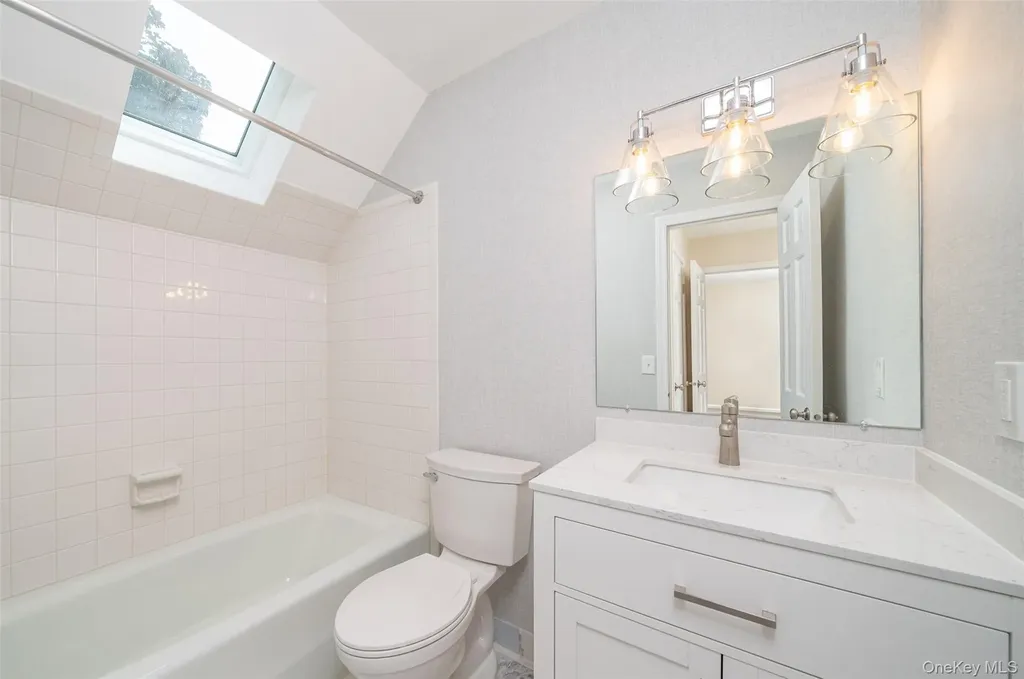 5 Grove Mews Chappaqua NY 10514