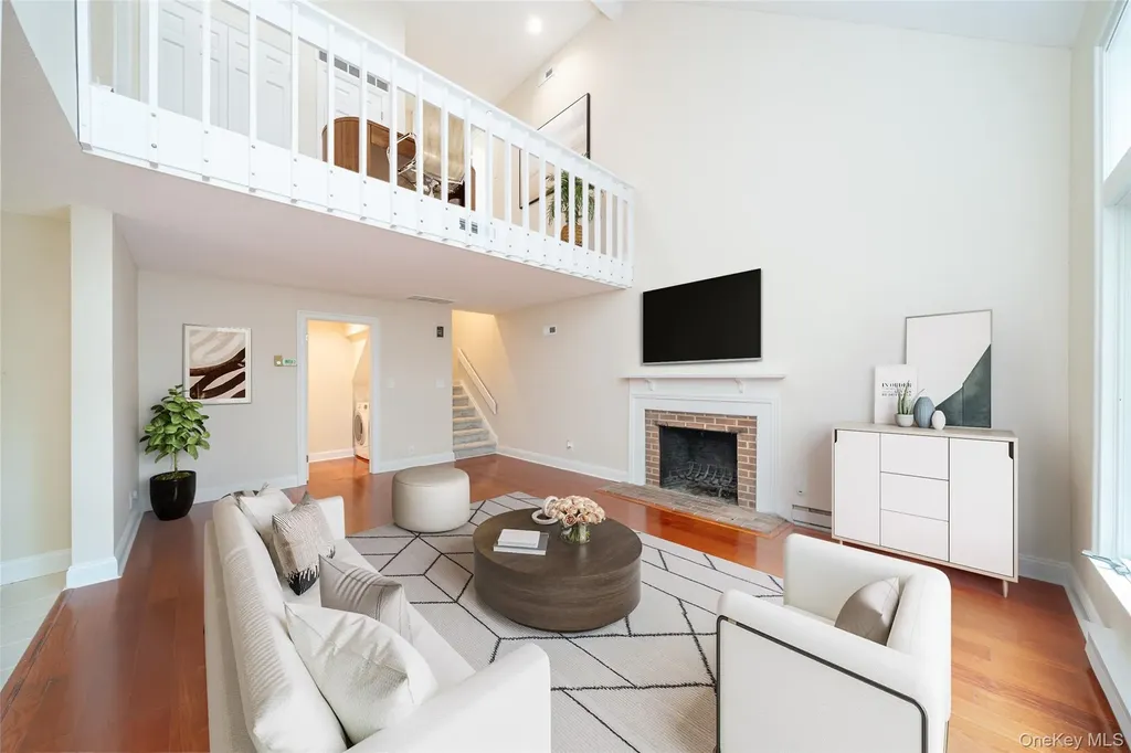 5 Grove Mews Chappaqua NY 10514