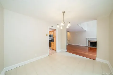 5 Grove Mews Chappaqua NY 10514