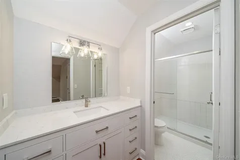 5 Grove Mews Chappaqua NY 10514