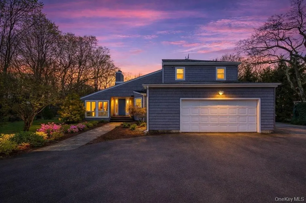 4 Monte Lane Center Moriches NY 11934