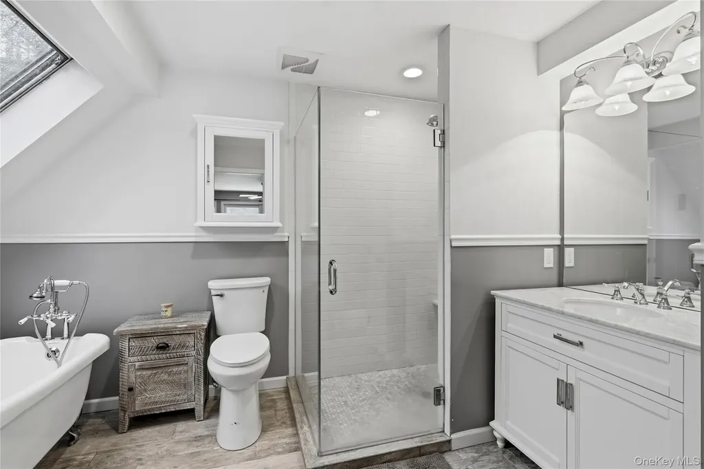 4 Monte Lane Center Moriches NY 11934
