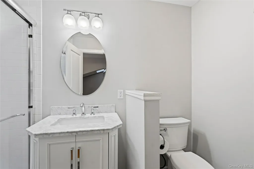 4 Monte Lane Center Moriches NY 11934