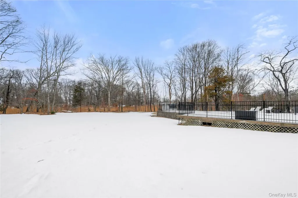 4 Monte Lane Center Moriches NY 11934