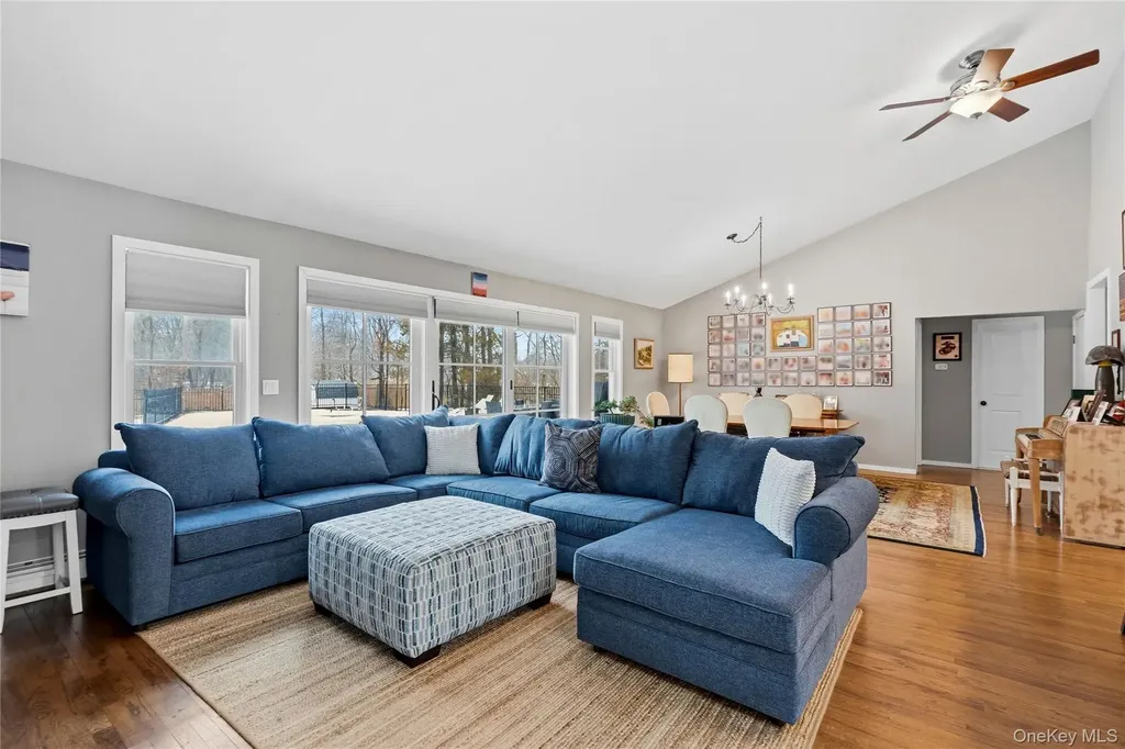 4 Monte Lane Center Moriches NY 11934
