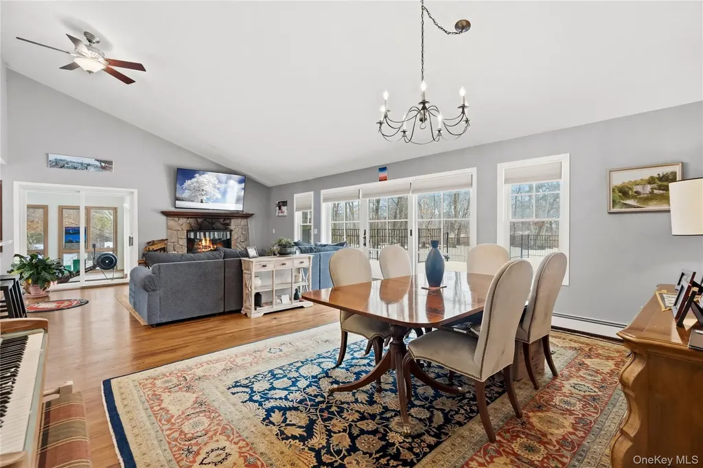 4 Monte Lane Center Moriches NY 11934