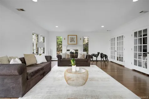 17 Chester Court Cortlandt Manor NY 10567