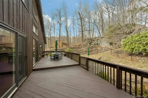 17 Chester Court Cortlandt Manor NY 10567
