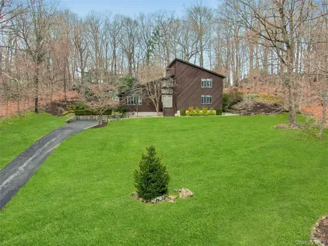 17 Chester Court Cortlandt Manor NY 10567
