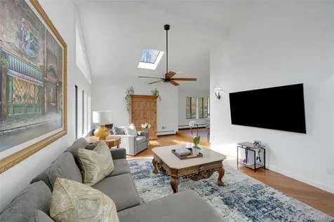 17 Chester Court Cortlandt Manor NY 10567