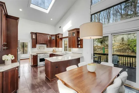 17 Chester Court Cortlandt Manor NY 10567