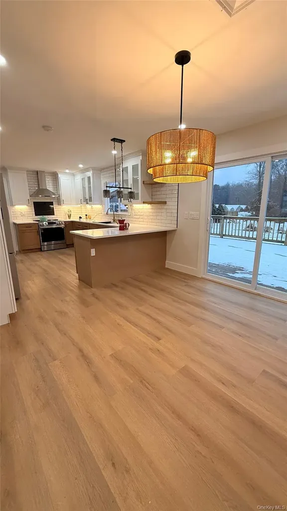 94 Sally Lane Ridge NY 11961