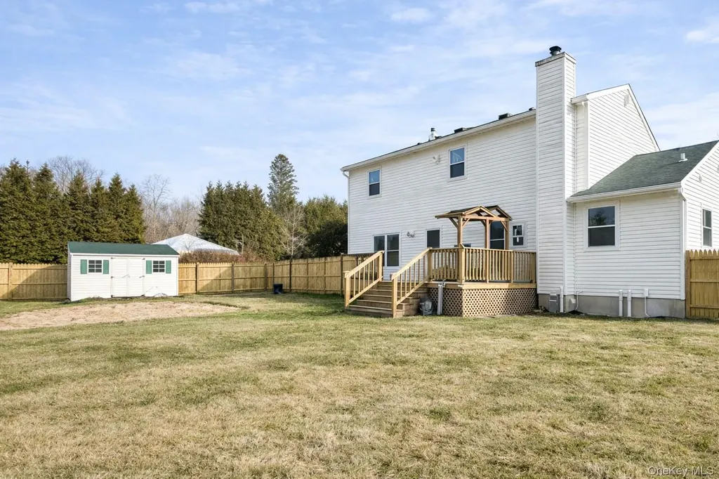 94 Sally Lane Ridge NY 11961