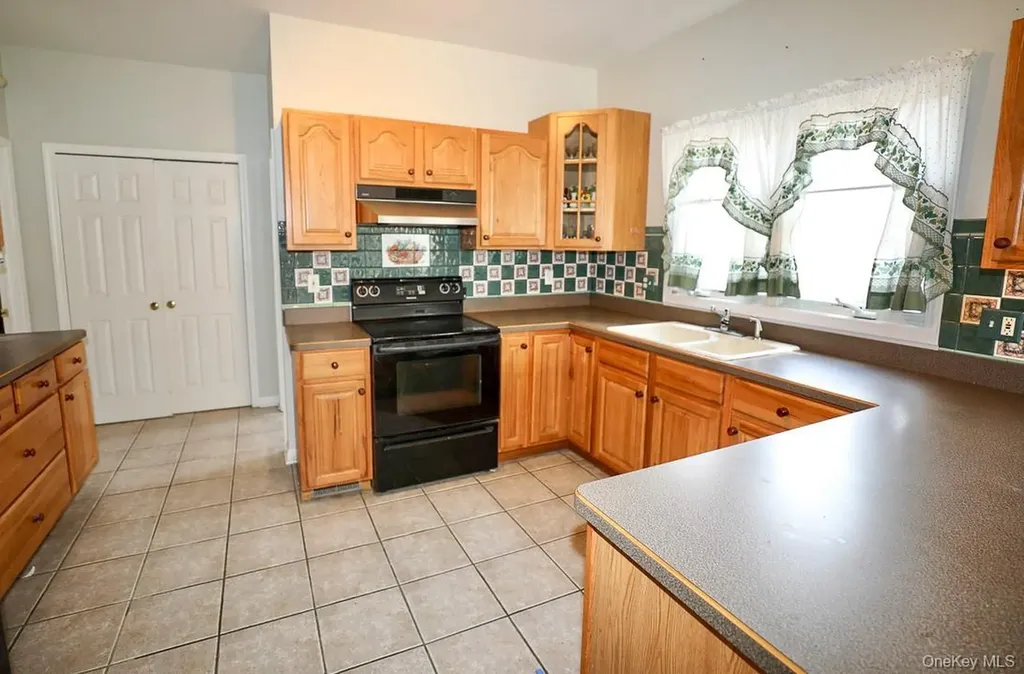 67 Bowe Lane Lagrangeville NY 12540